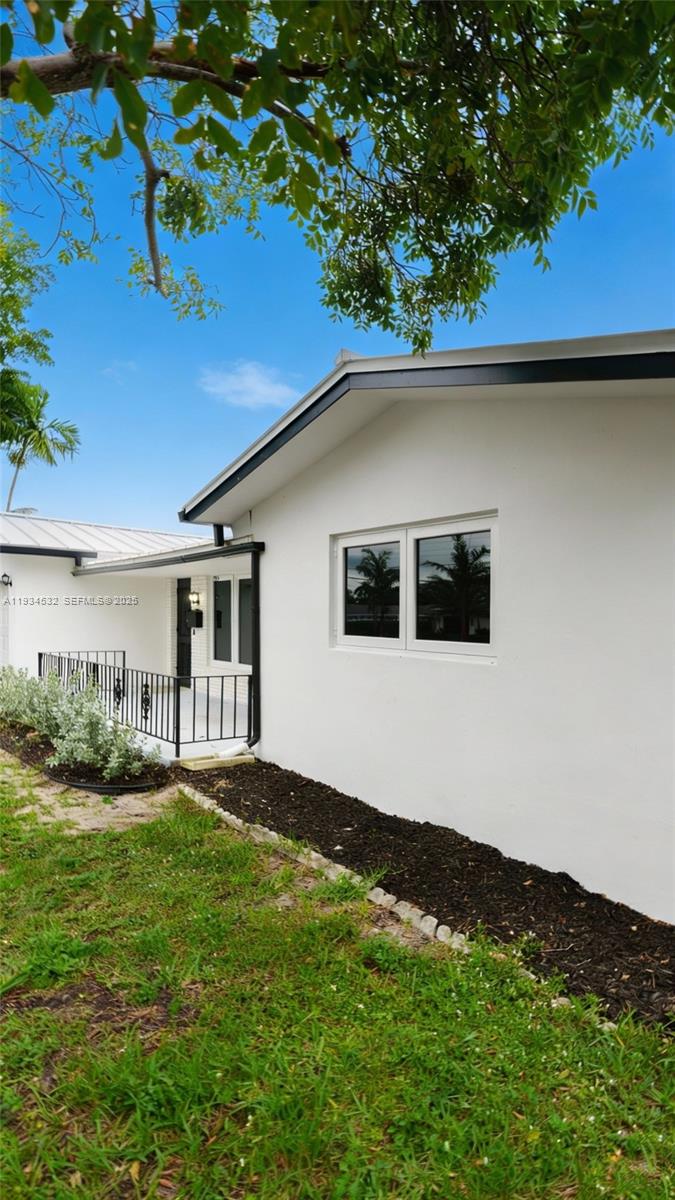 CORAL RIDGE ISLES - Residential