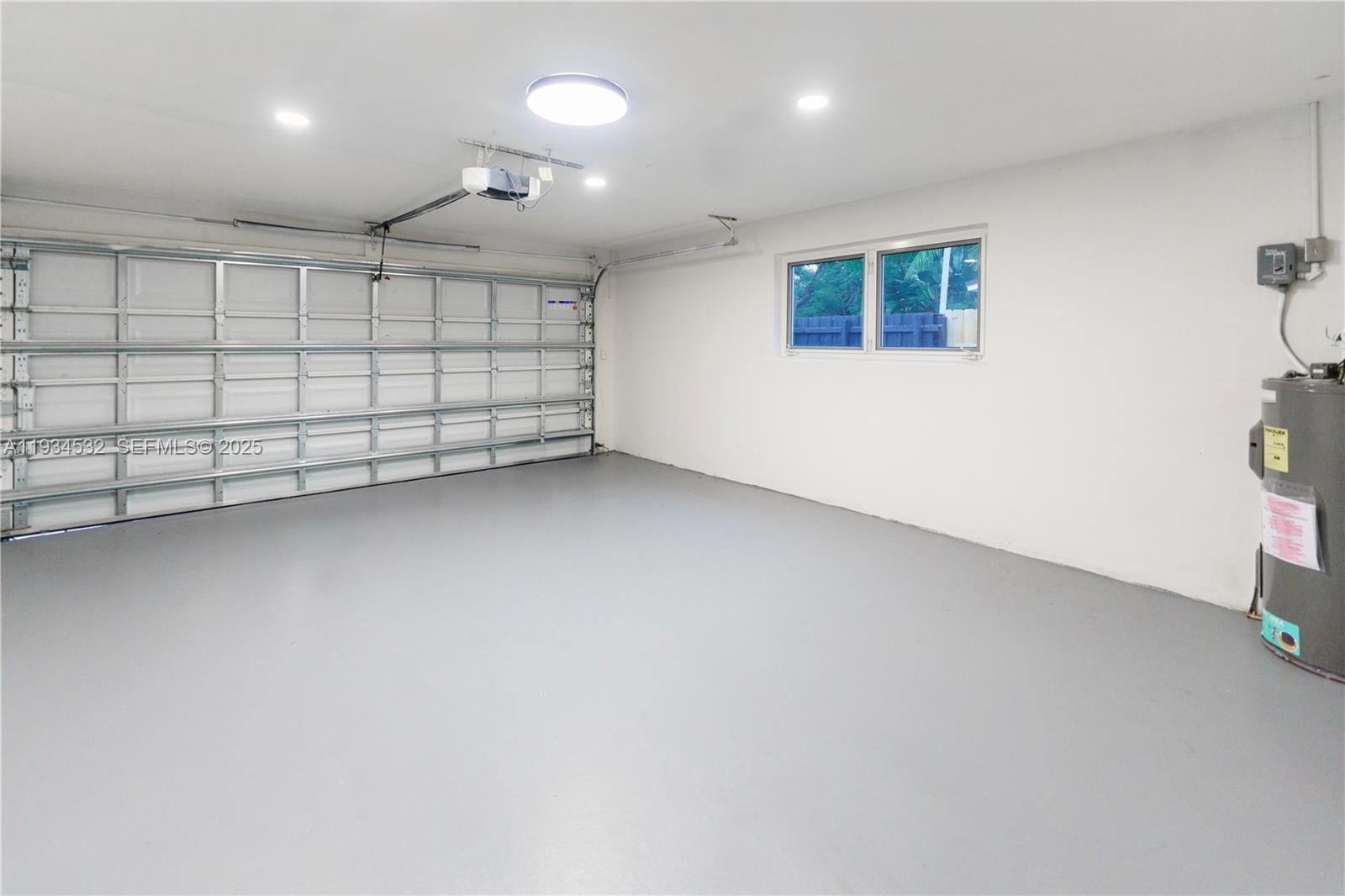 CORAL RIDGE ISLES - Residential