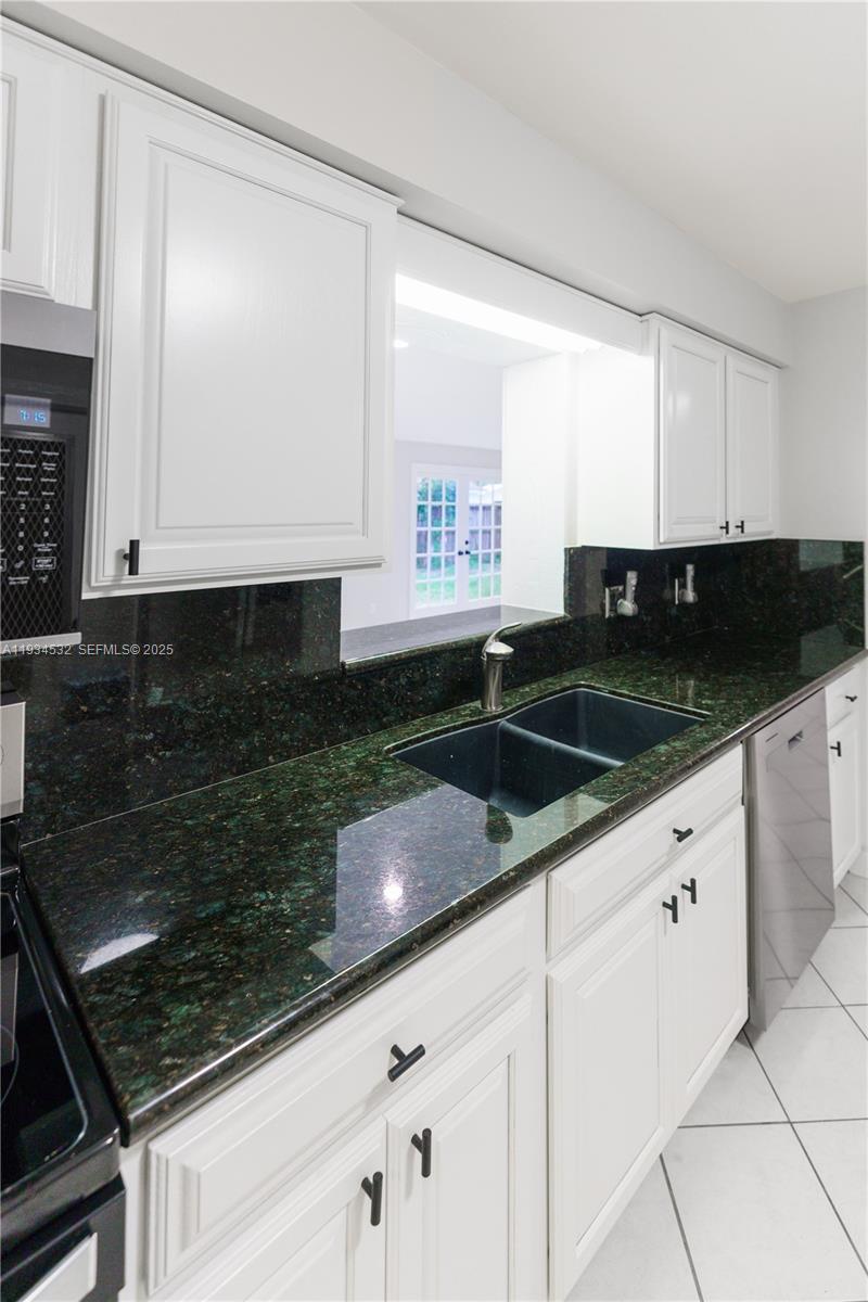 CORAL RIDGE ISLES - Residential