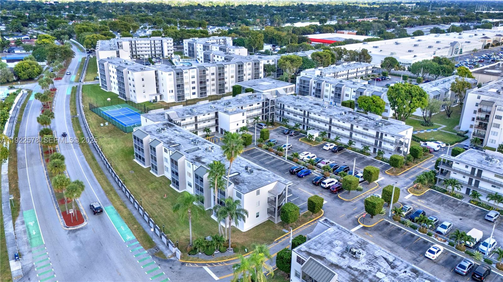 14195 SW 87th St B115