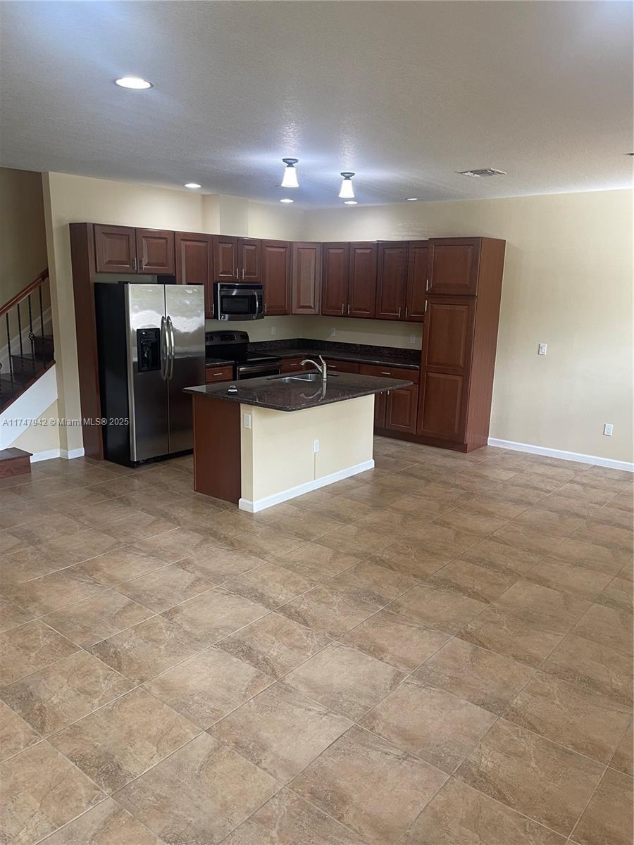 4013 Cascada Cir 4013
