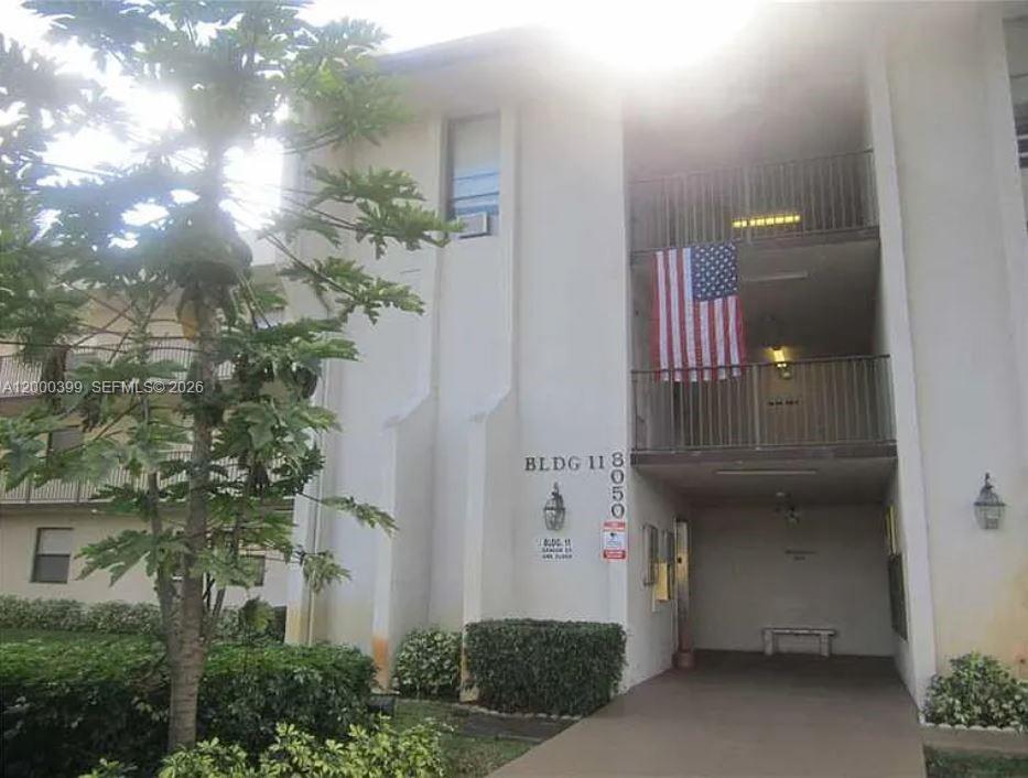 CONCORD VILLAGE CONDOMINI - Residential Lease