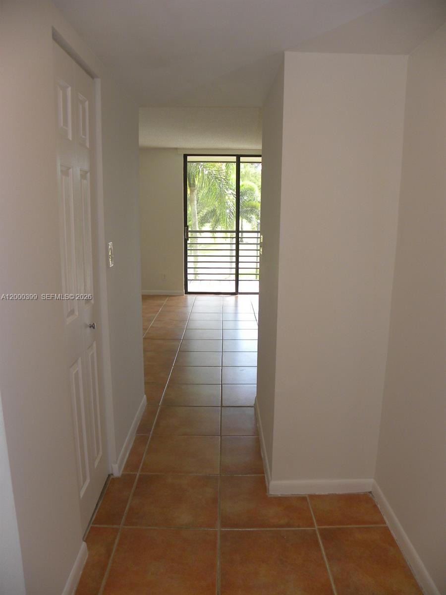 CONCORD VILLAGE CONDOMINI - Residential Lease