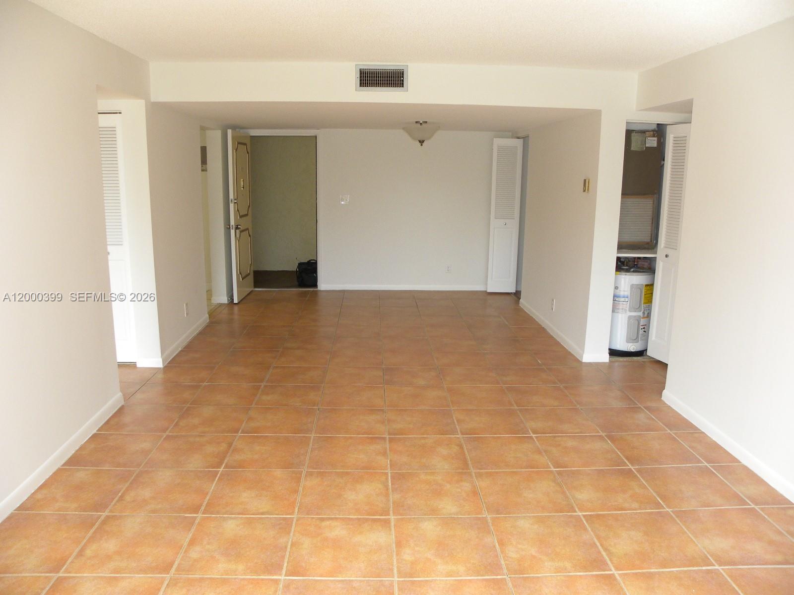 CONCORD VILLAGE CONDOMINI - Residential Lease