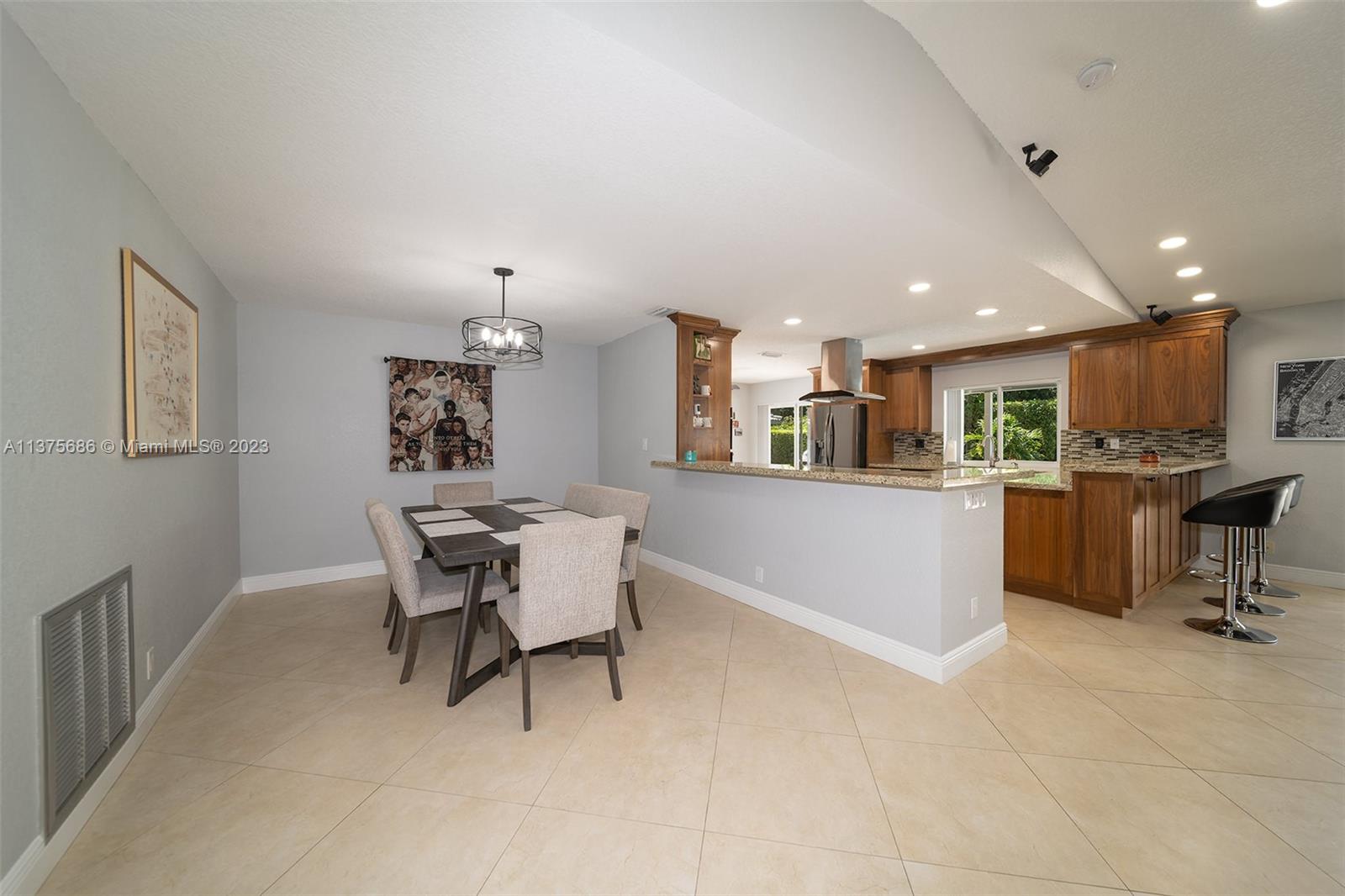 MAPLEWOOD - Residential Lease