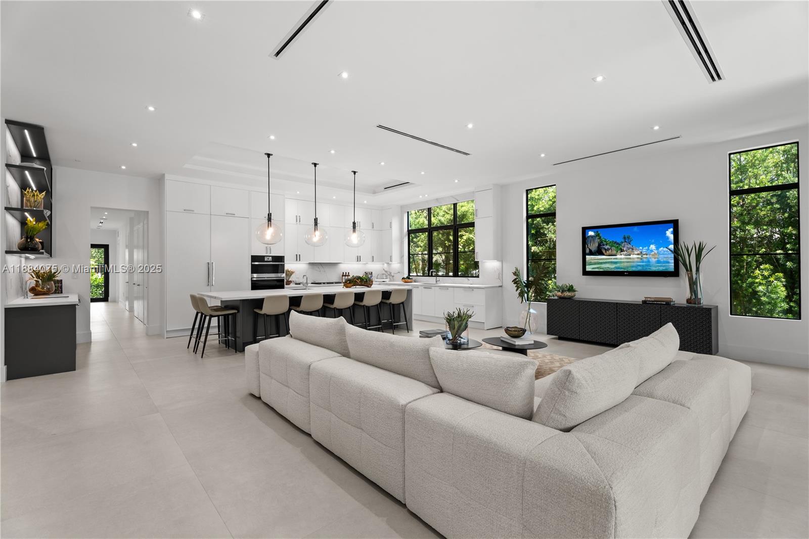 PALM MIAMI AMD - Residential