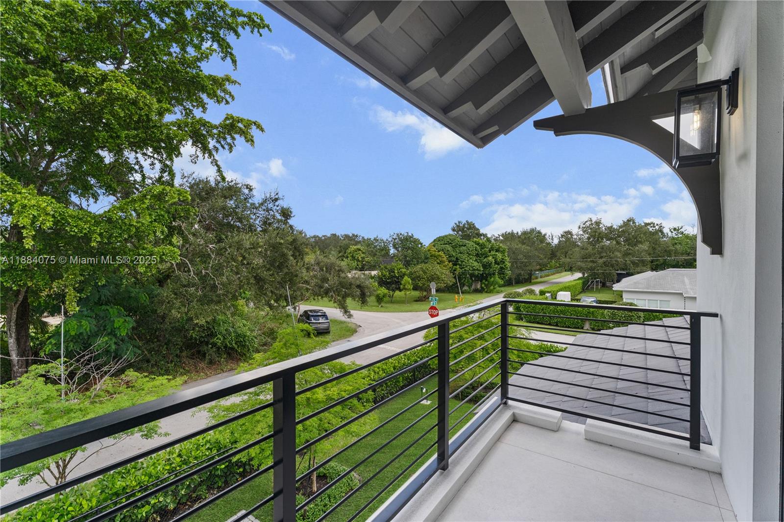 PALM MIAMI AMD - Residential