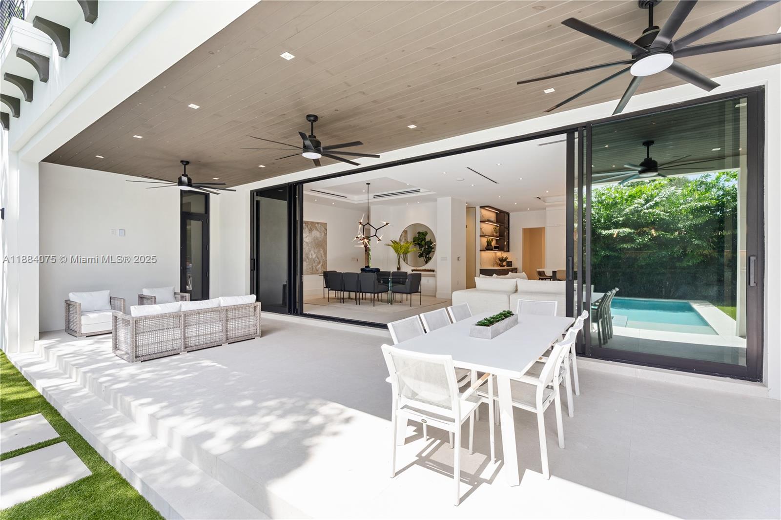PALM MIAMI AMD - Residential