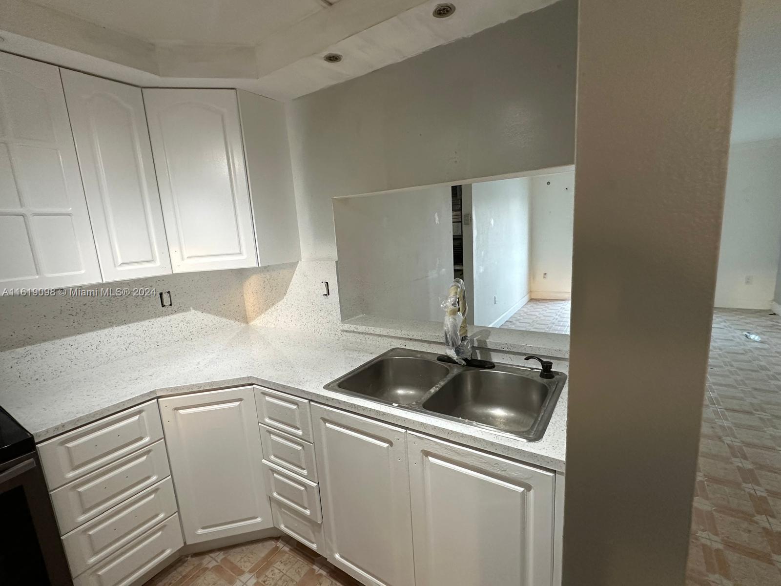 VISTA DEL LAGO I CONDO - Residential