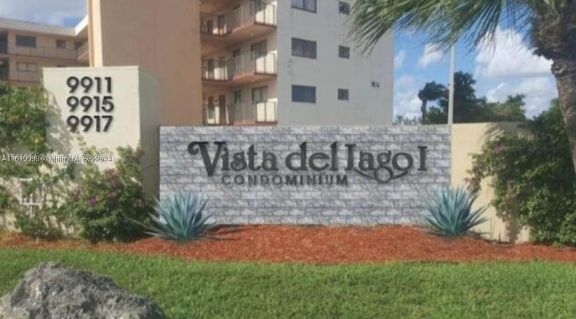 VISTA DEL LAGO I CONDO - Residential
