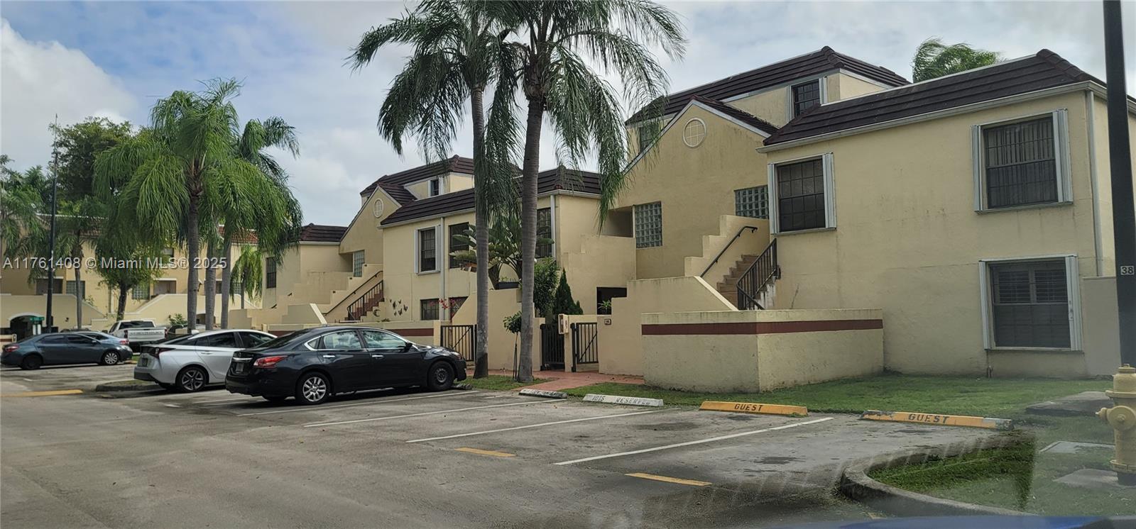 Rental Property at 13012 Sw 88th Ter N Ter 104-A, Miami, Broward County, Florida - Bedrooms: 3 
Bathrooms: 2  - $2,800 MO.