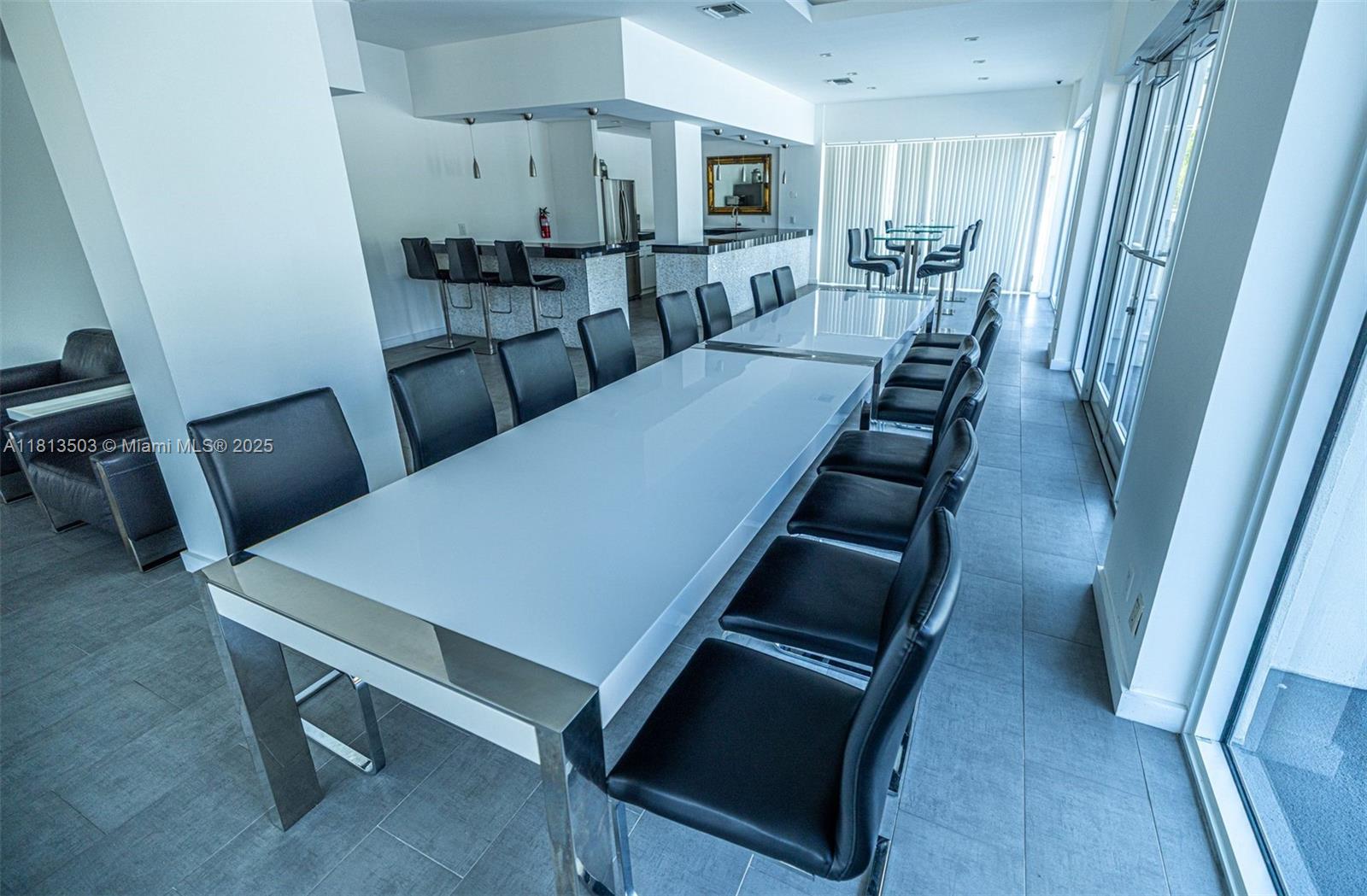 VANTAGE VIEW CONDO - Residential