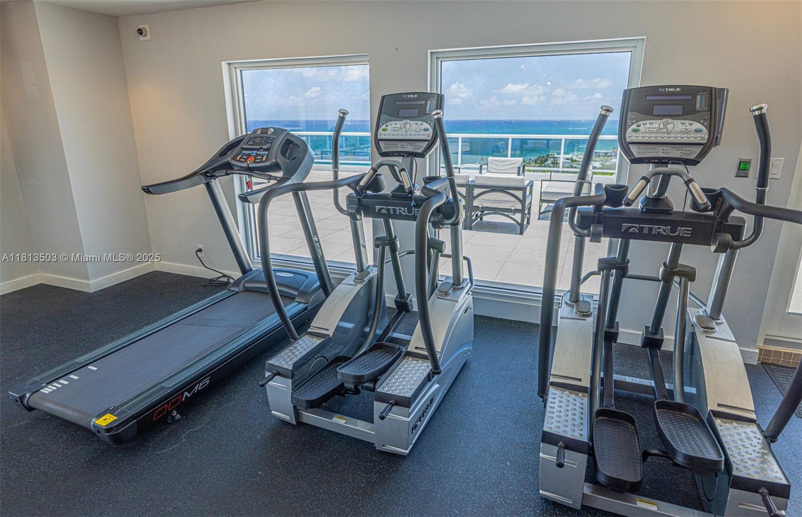 VANTAGE VIEW CONDO - Residential