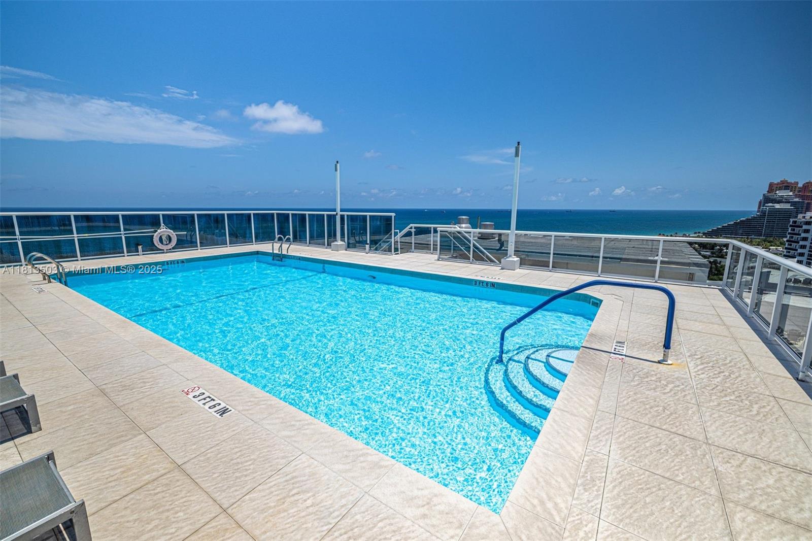 VANTAGE VIEW CONDO - Residential