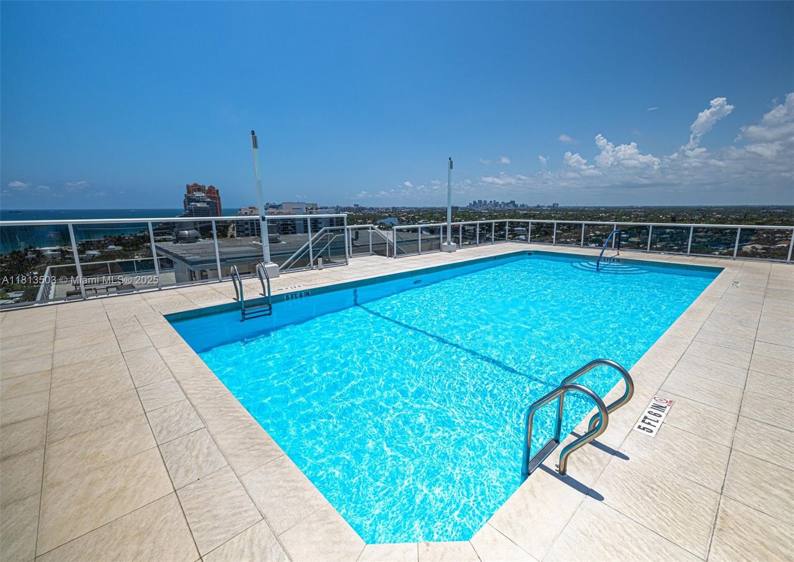 VANTAGE VIEW CONDO - Residential