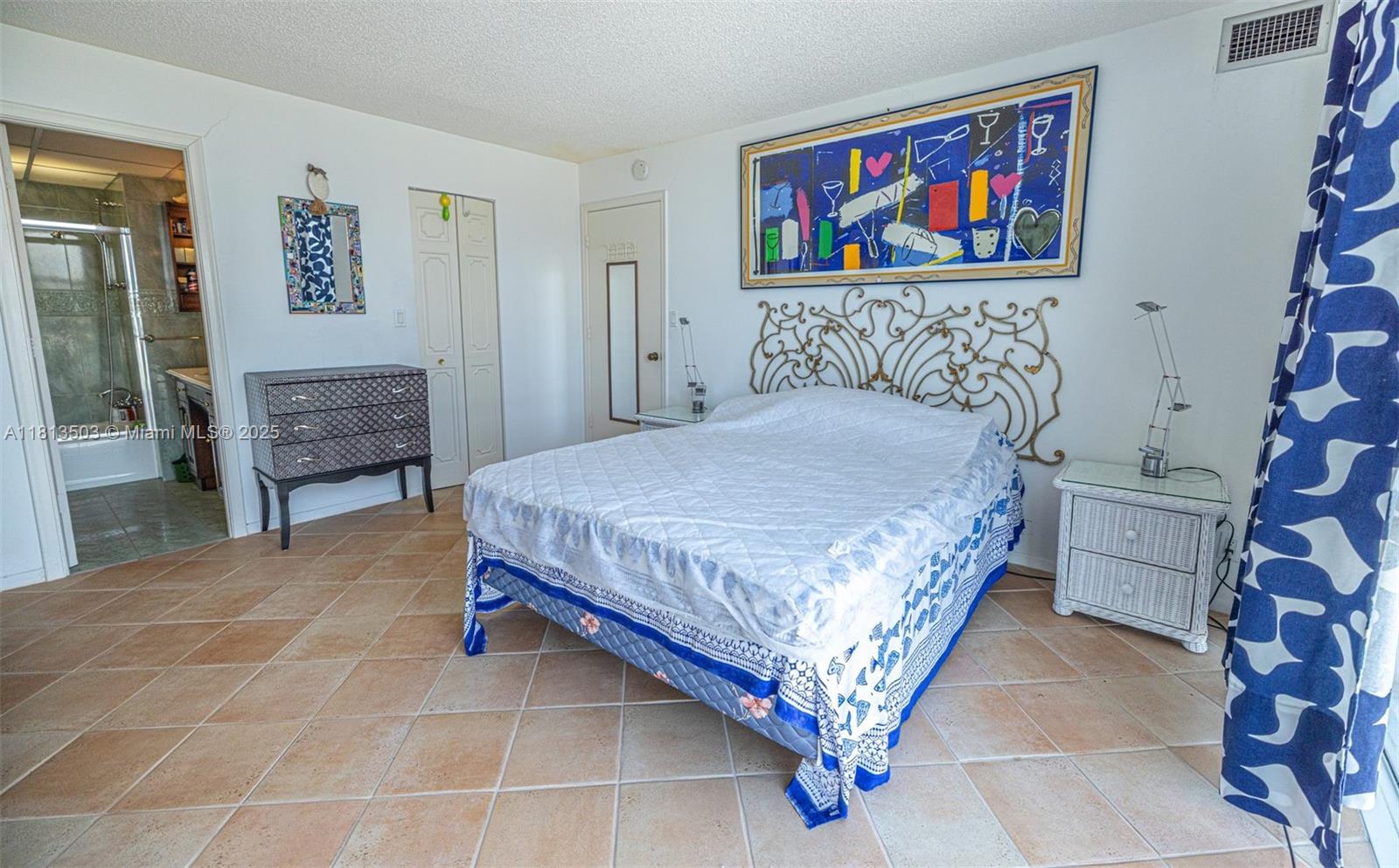 VANTAGE VIEW CONDO - Residential