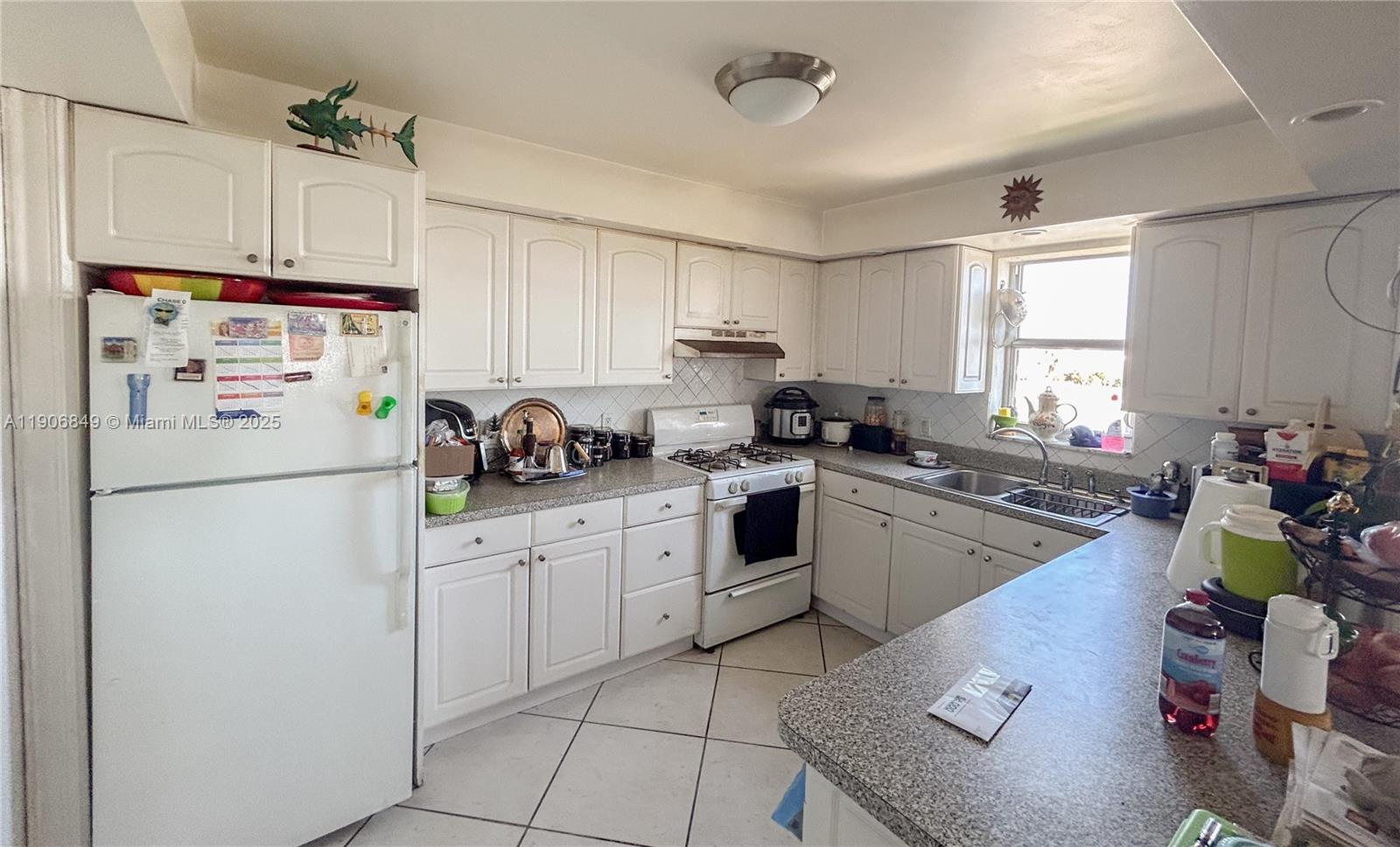 PENN TERRACE TOWERS CONDO - Residential