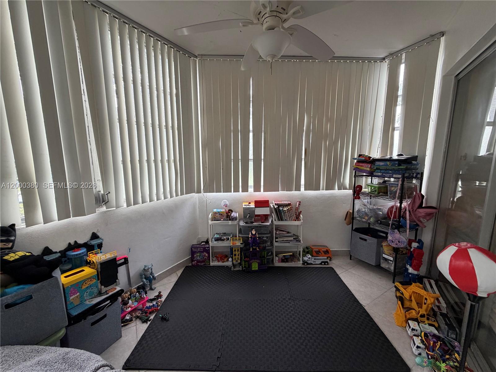 SKY LAKE GARDENS NO 2 - Residential Lease