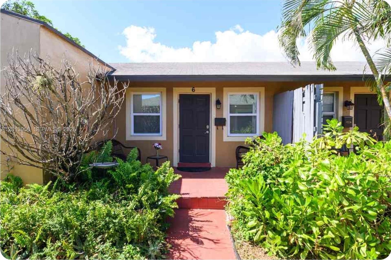 HOLLYWOOD SOUTH SIDE ADD - Residential Lease