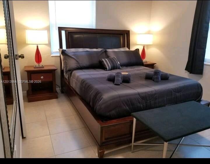 HOLLYWOOD SOUTH SIDE ADD - Residential Lease