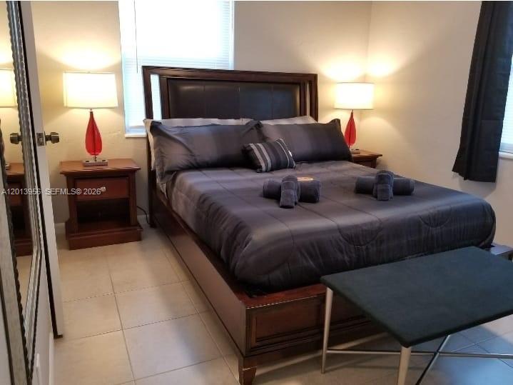 HOLLYWOOD SOUTH SIDE ADD - Residential Lease