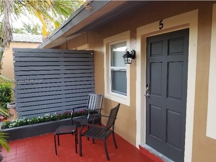 HOLLYWOOD SOUTH SIDE ADD - Residential Lease
