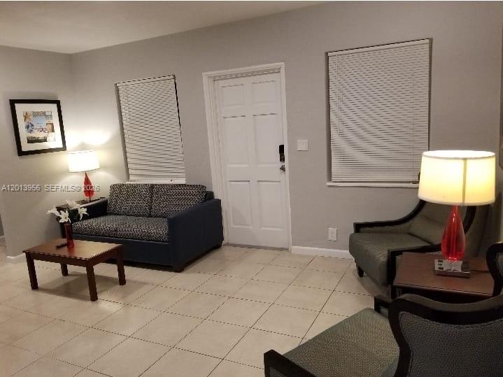 HOLLYWOOD SOUTH SIDE ADD - Residential Lease