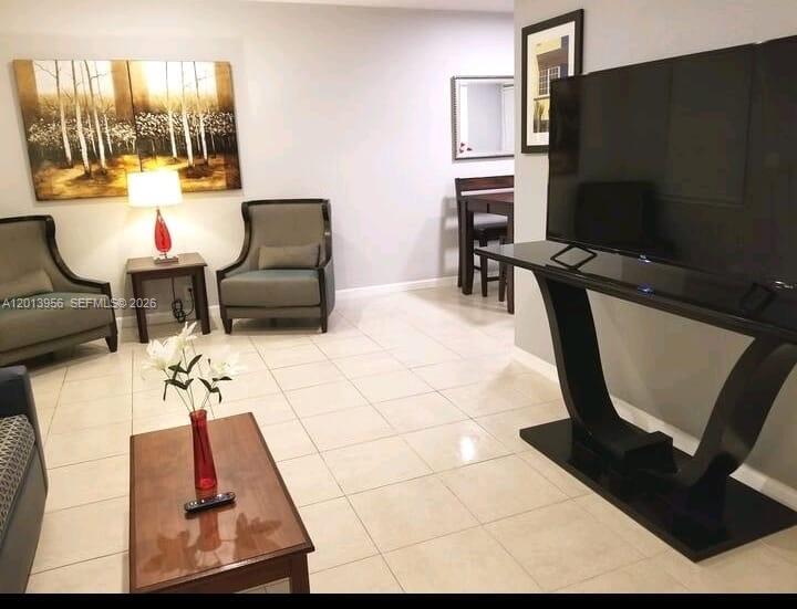 HOLLYWOOD SOUTH SIDE ADD - Residential Lease