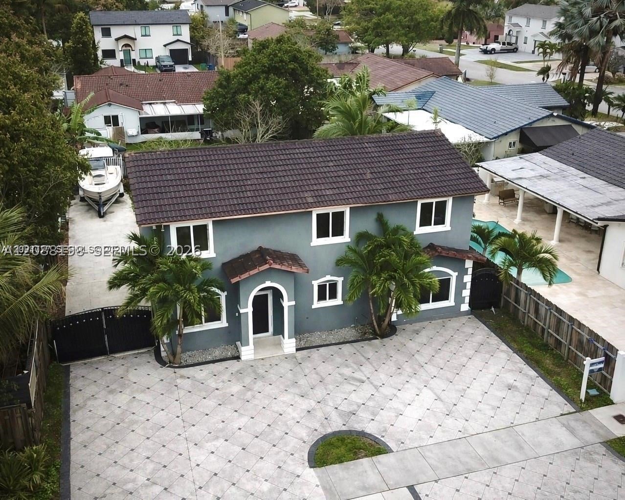 View photos, virtual tours, details... 15302 SW 180th Ter
