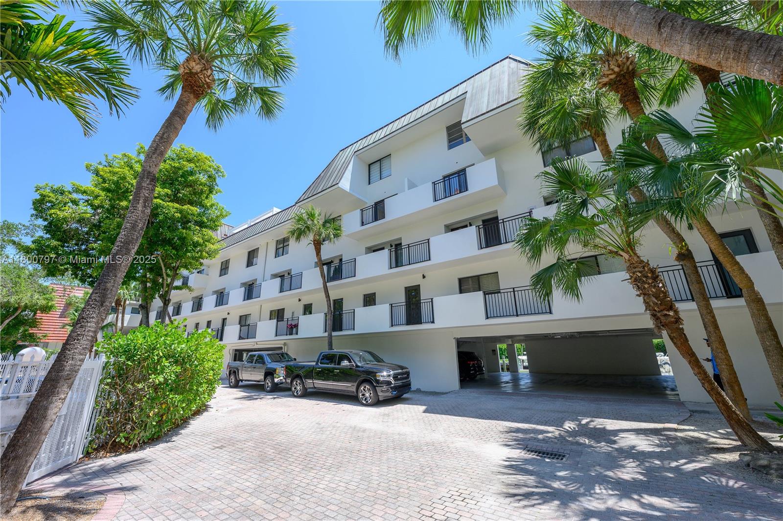 6901 Edgewater Dr 328, Coral Gables, Broward County, Florida - 2 Bedrooms  
3 Bathrooms - 