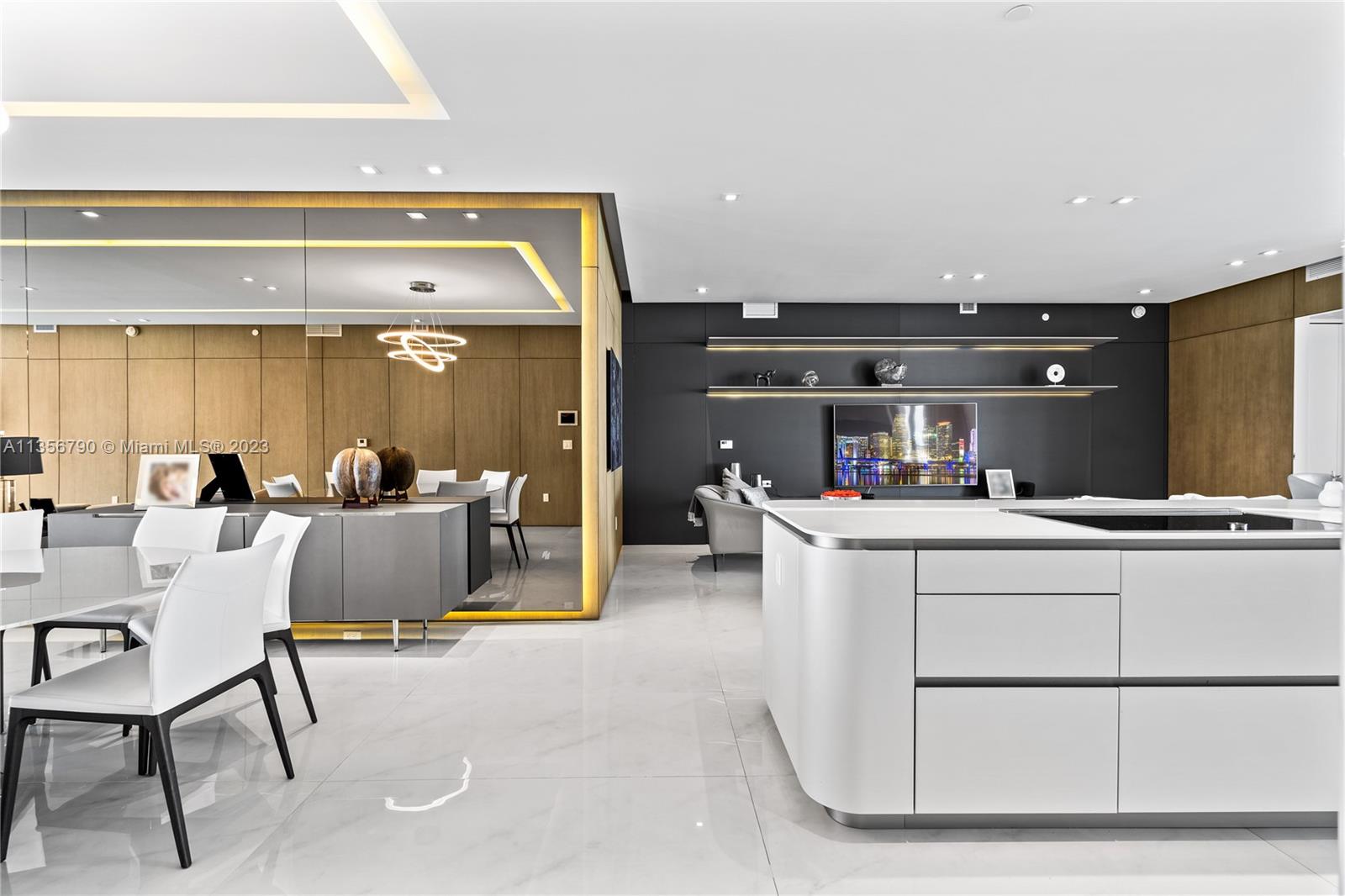 JADE SIGNATURE CONDO - Residential