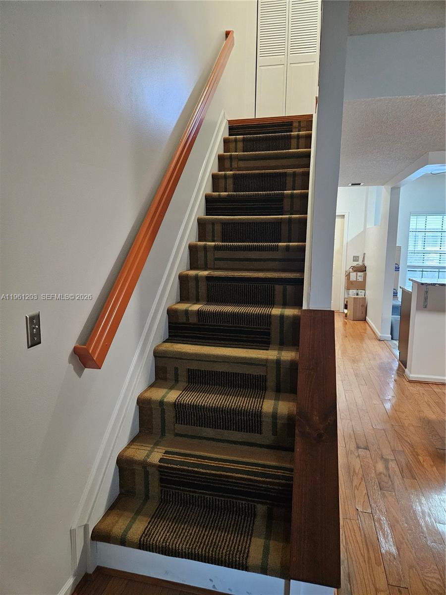 BANYAN OAKRIDGE COMMERCIA - Residential