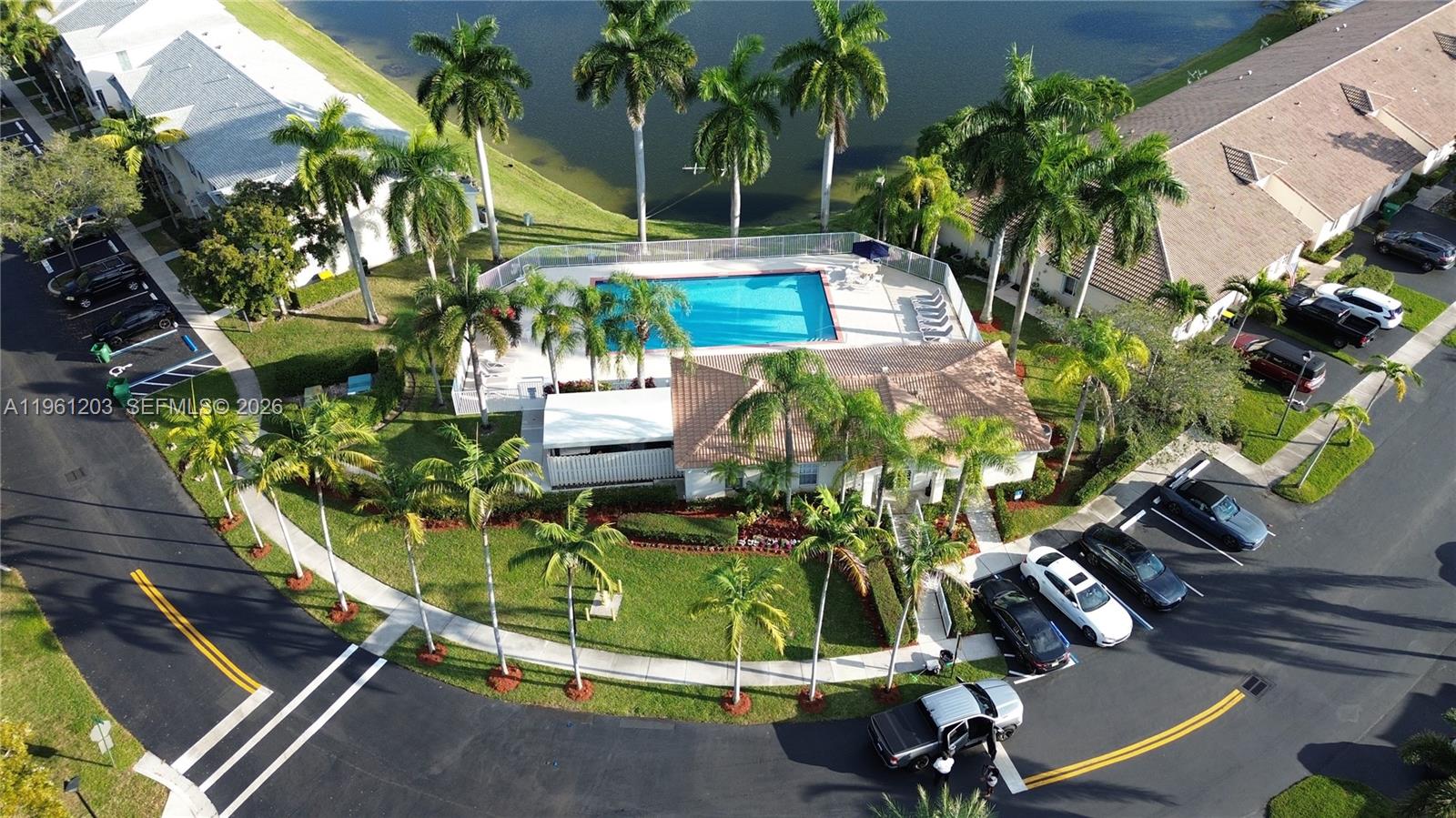 BANYAN OAKRIDGE COMMERCIA - Residential