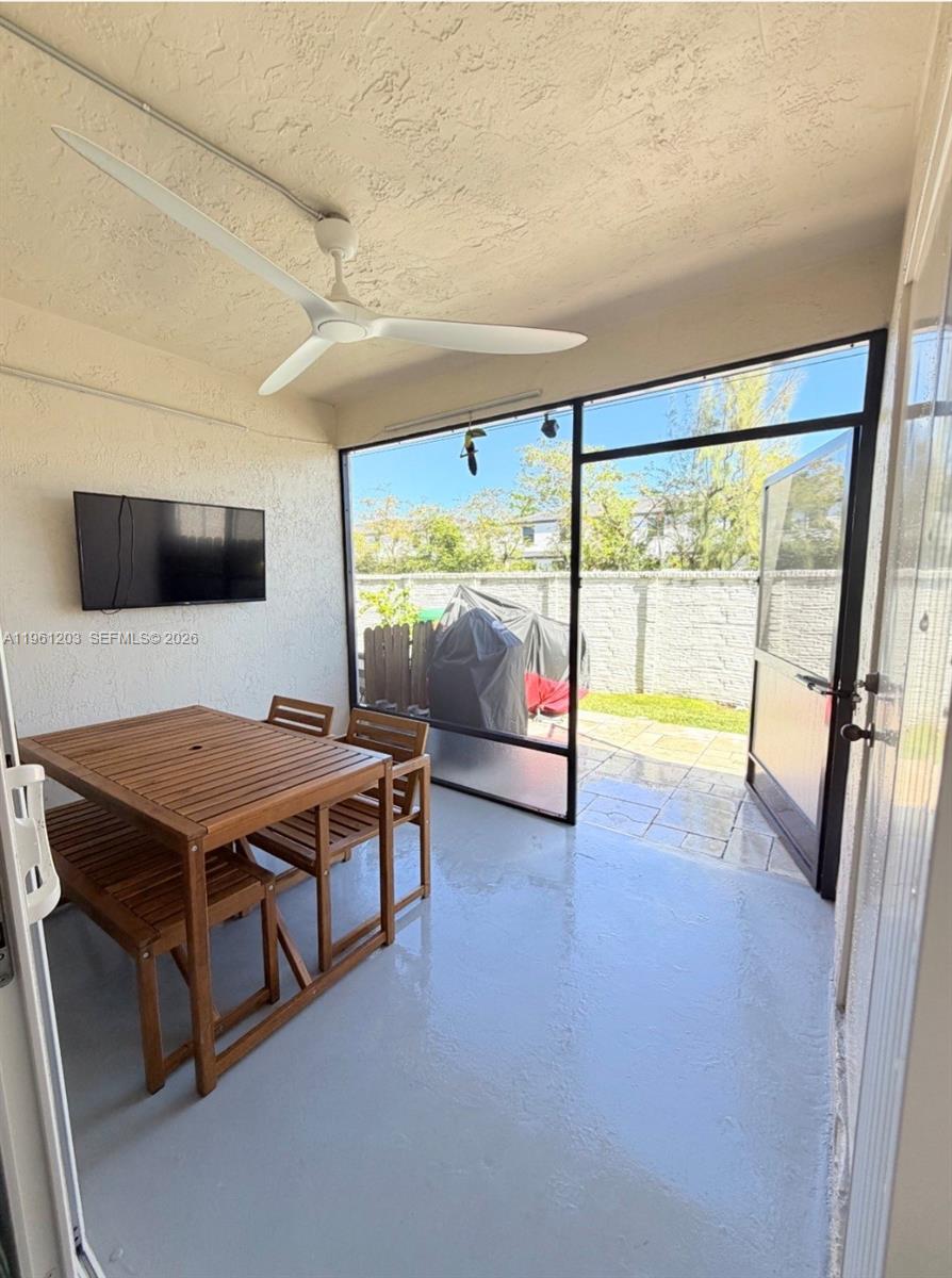 BANYAN OAKRIDGE COMMERCIA - Residential