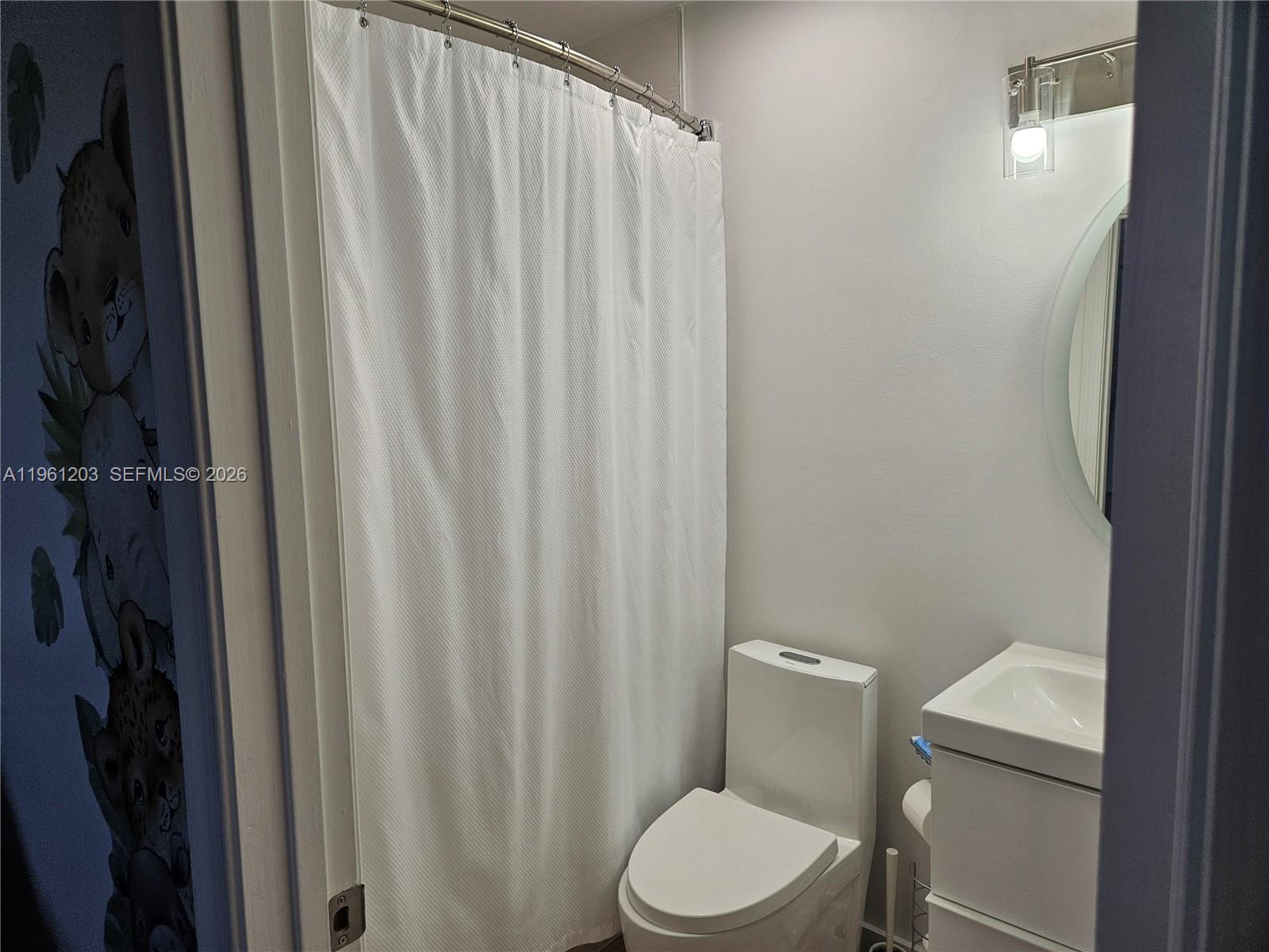 BANYAN OAKRIDGE COMMERCIA - Residential