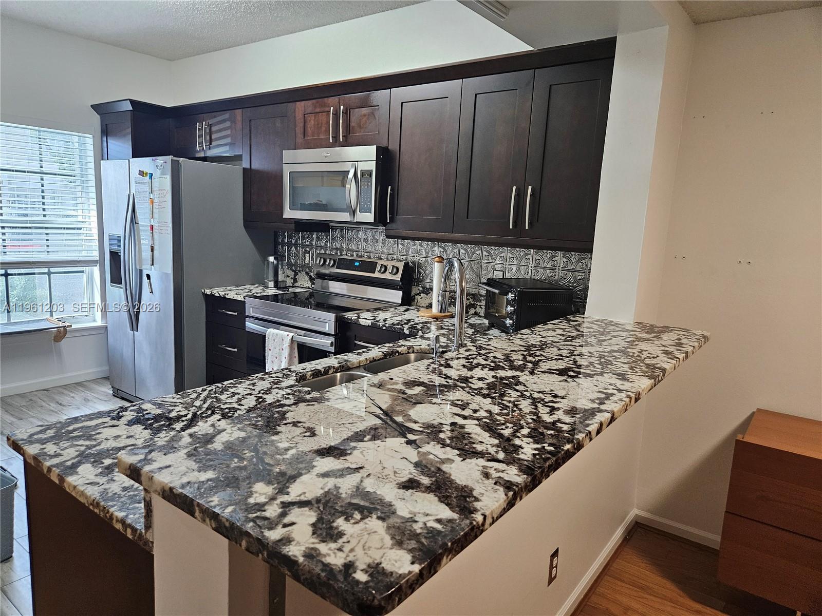 BANYAN OAKRIDGE COMMERCIA - Residential