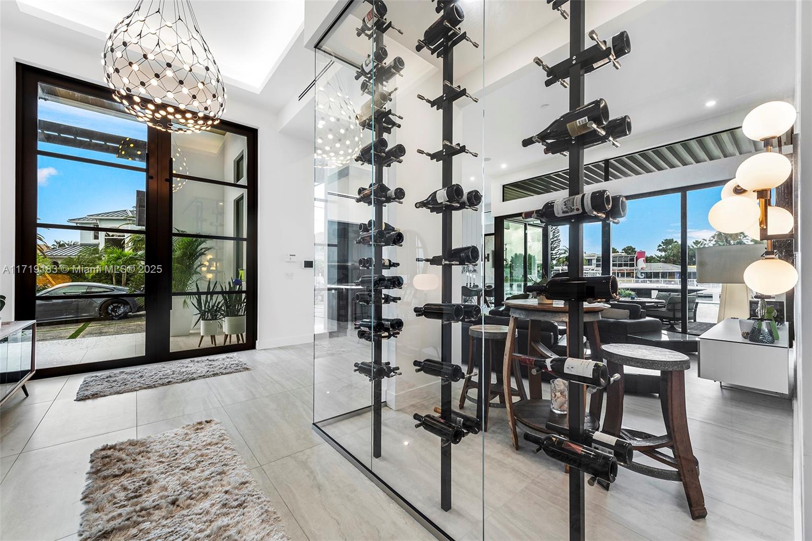 VENETIAN ISLES 1ST SEC - Residential