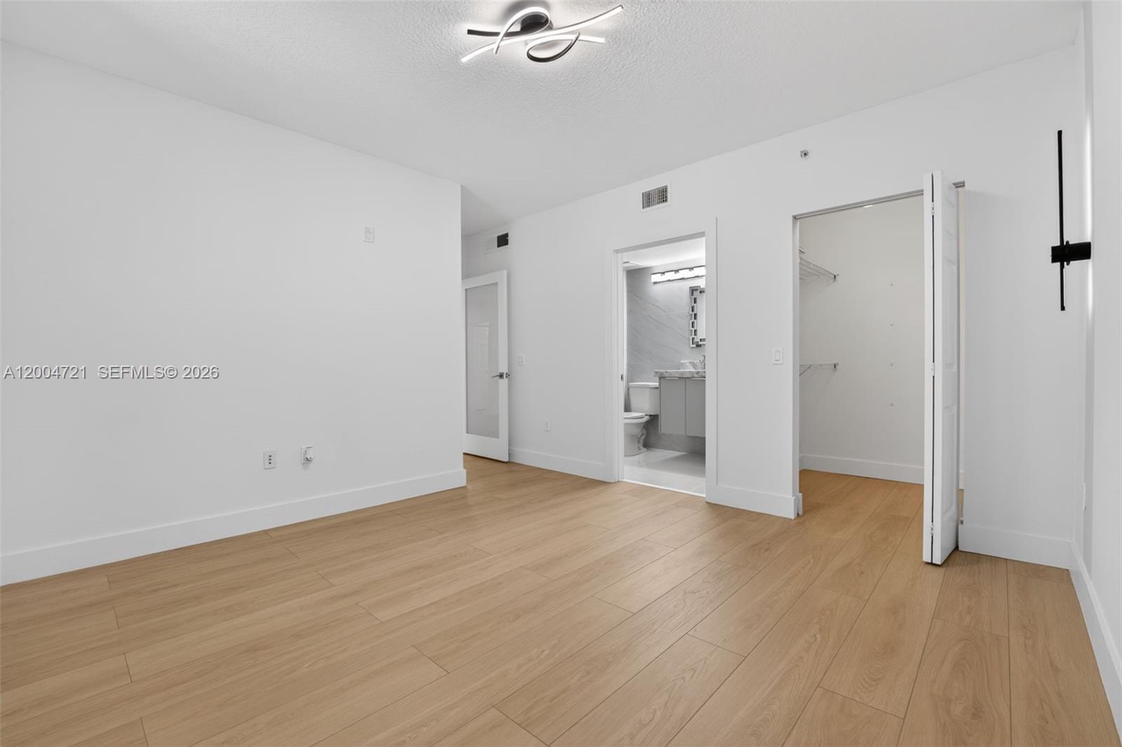 LAUDERDALE ONE CONDO - Residential