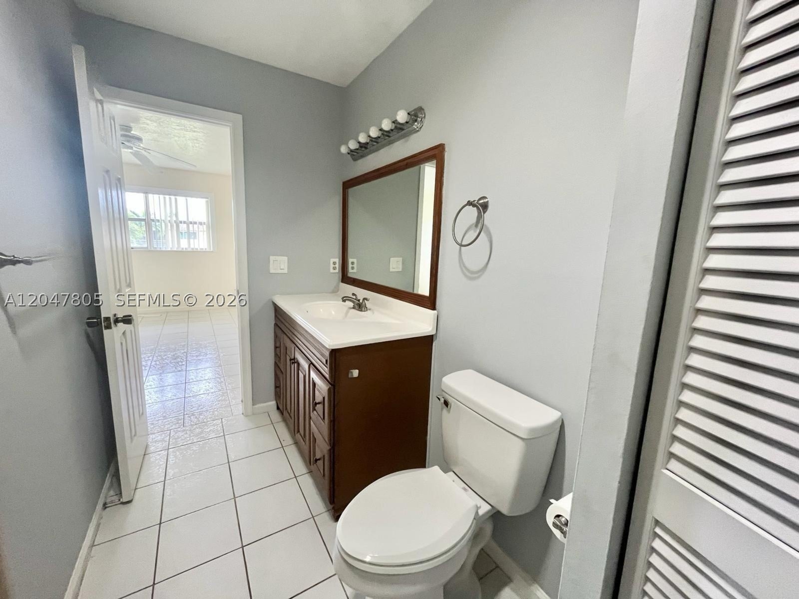 9851 Sandalfoot Blvd 213