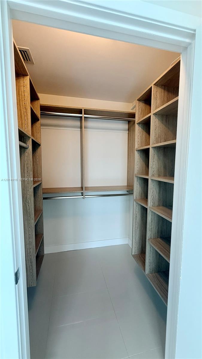 THE AXIS ON BRICKELL COND - Residential Lease