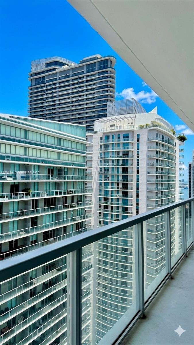 THE AXIS ON BRICKELL COND - Residential Lease