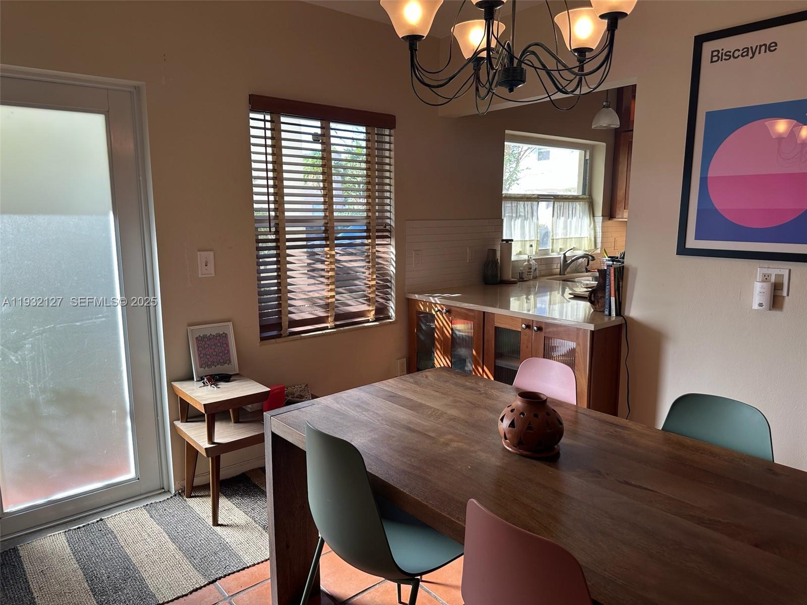 SHORES PLAZA EAST CONDO - Residential