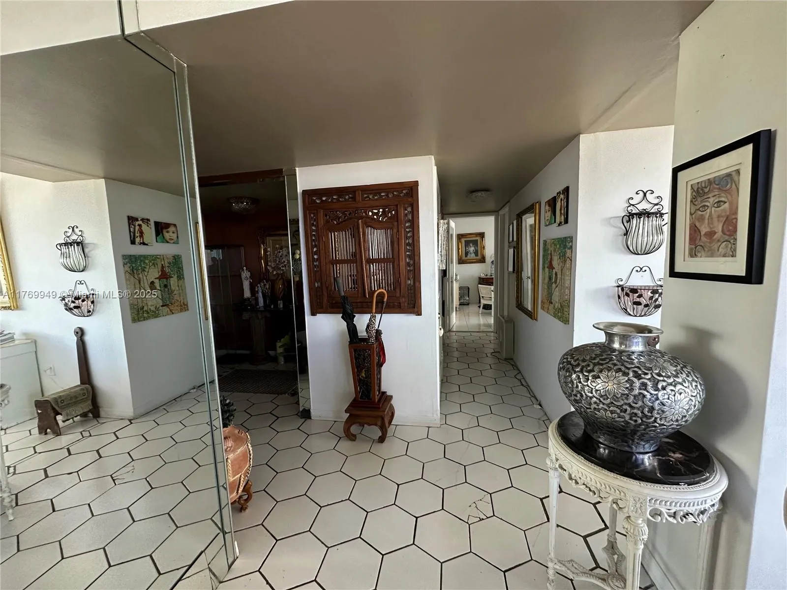 Miami, Florida 33137, United States, 2 Bedrooms Bedrooms, ,2 BathroomsBathrooms,Residential,Active,95198