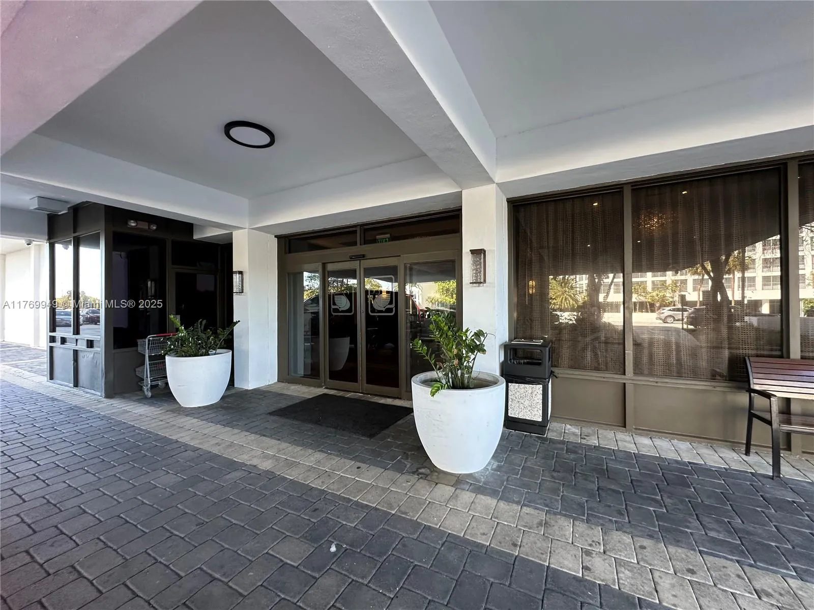 Miami, Florida 33137, United States, 2 Bedrooms Bedrooms, ,2 BathroomsBathrooms,Residential,Active,95198