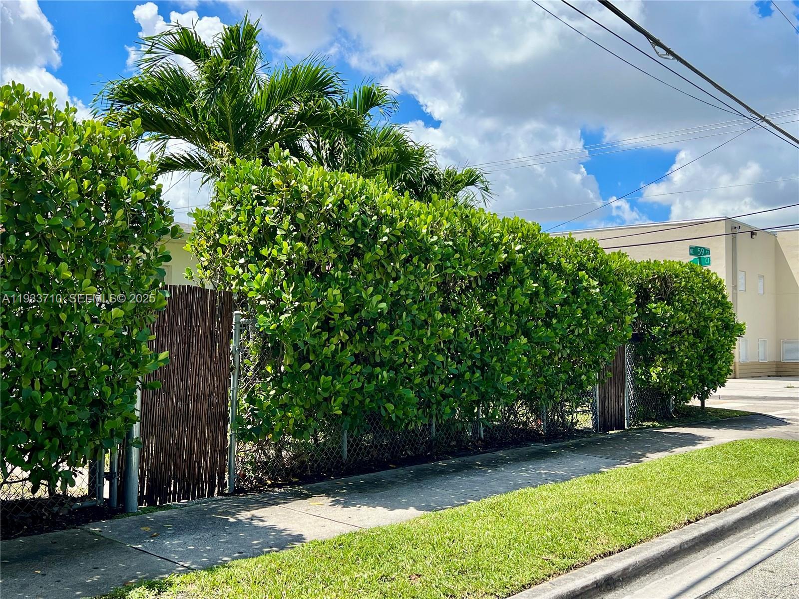 DIXIE HIGHWAY TRACK - Residential Income