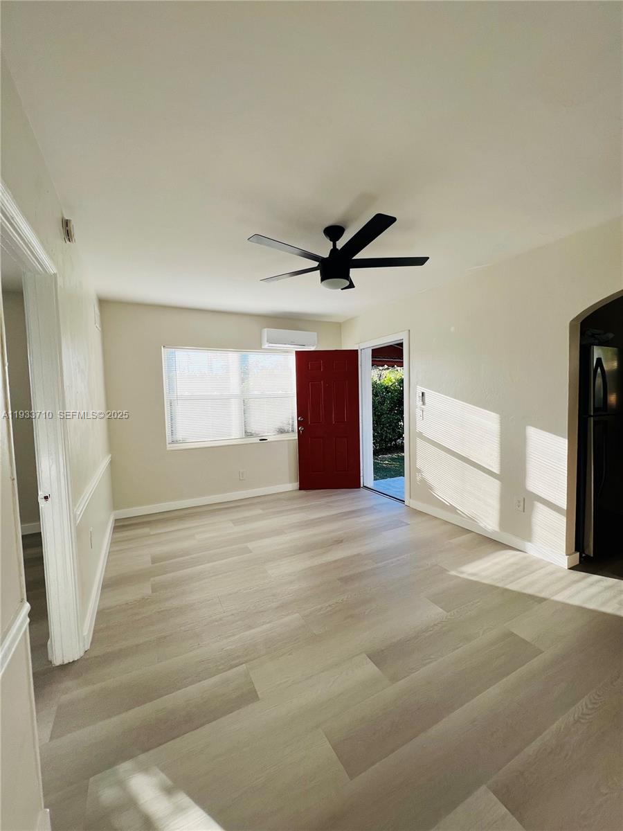 DIXIE HIGHWAY TRACK - Residential Income