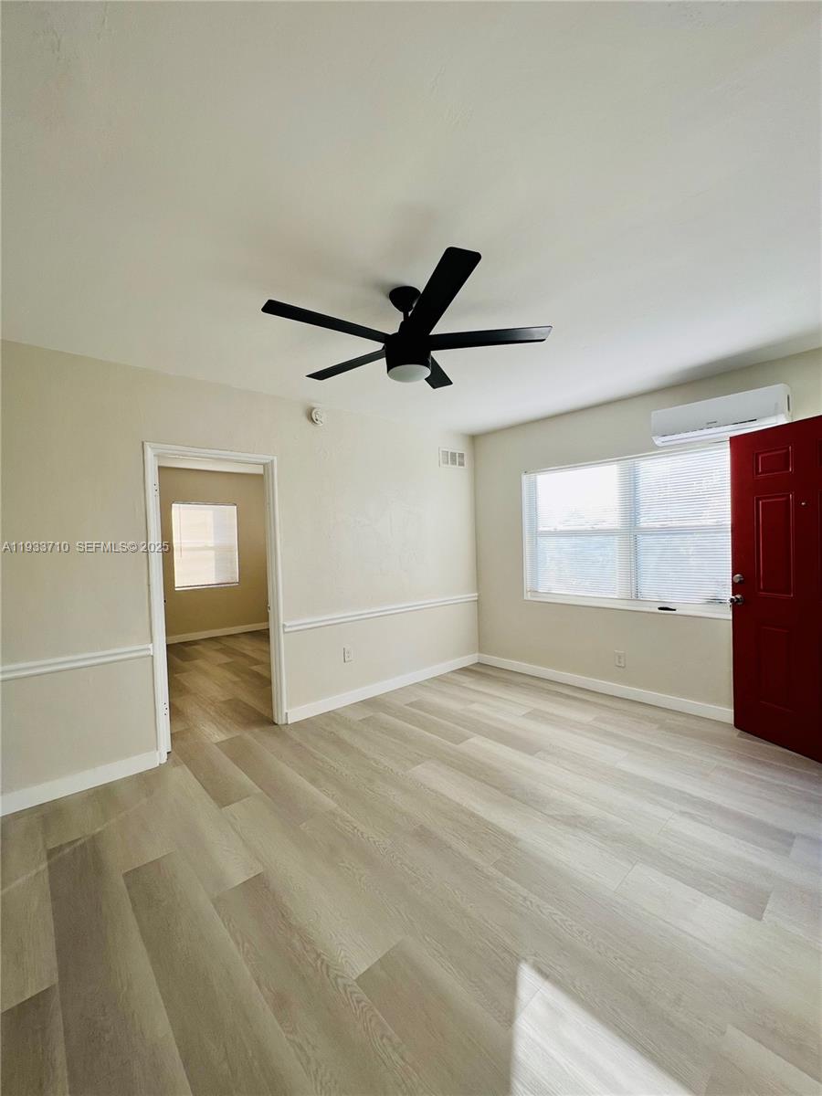 DIXIE HIGHWAY TRACK - Residential Income