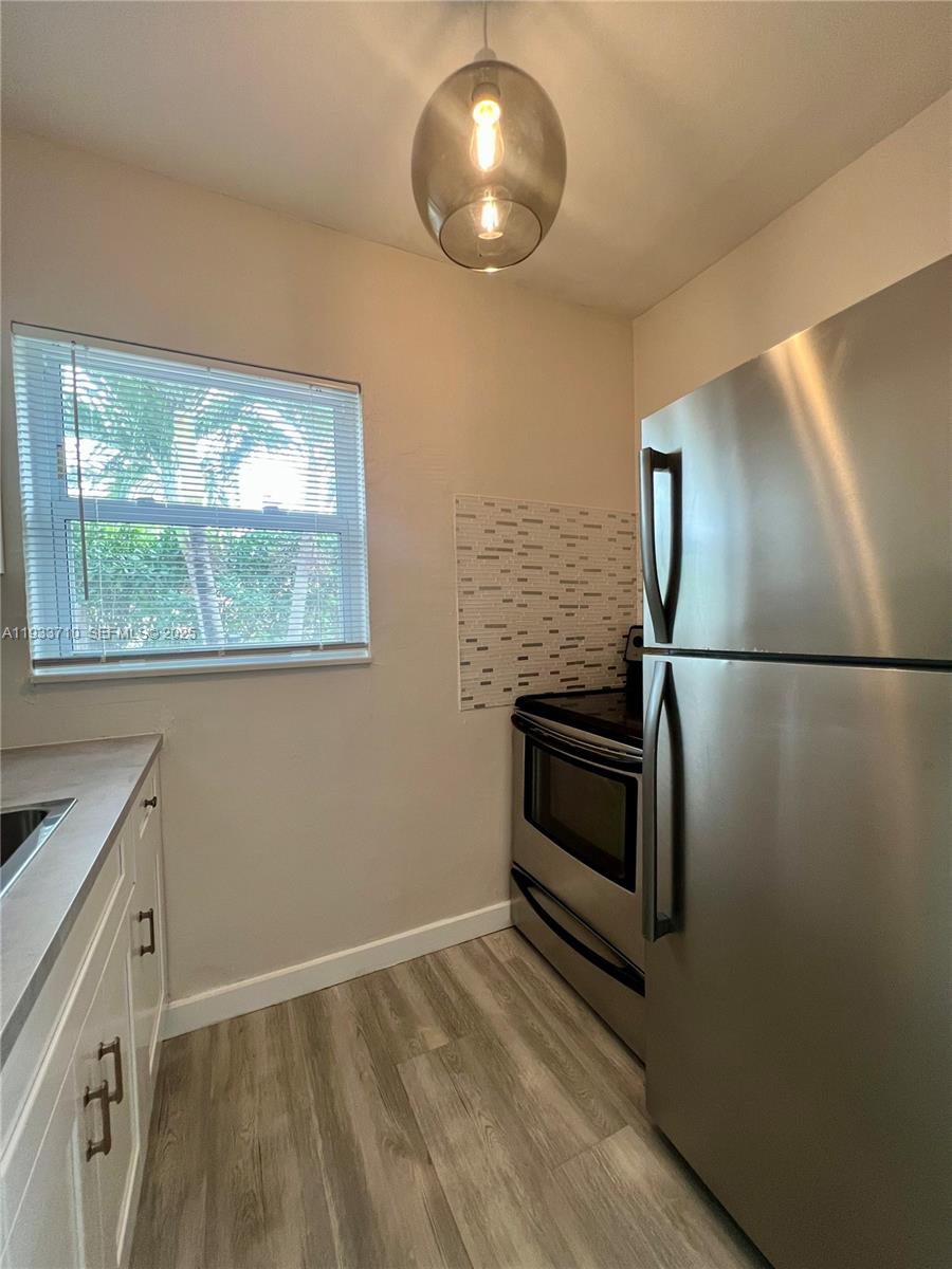 DIXIE HIGHWAY TRACK - Residential Income