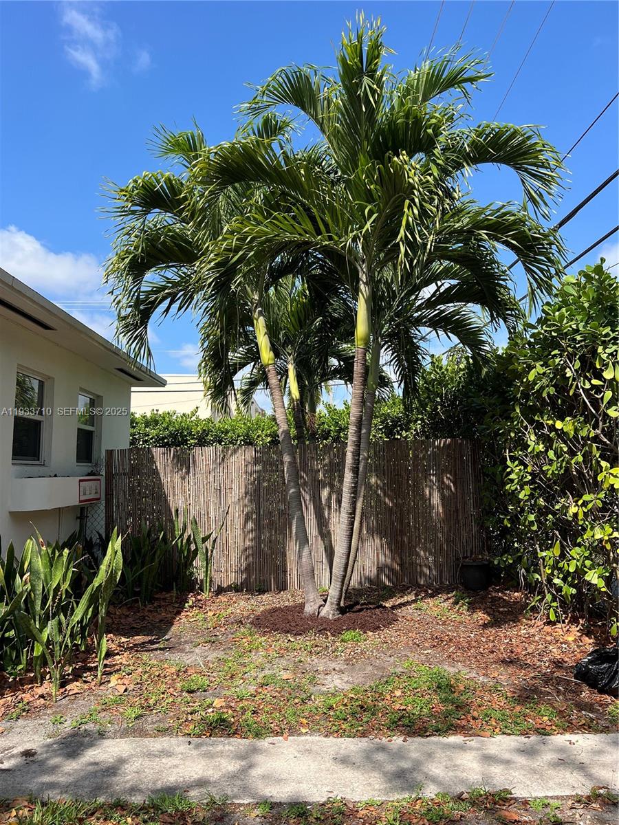 DIXIE HIGHWAY TRACK - Residential Income