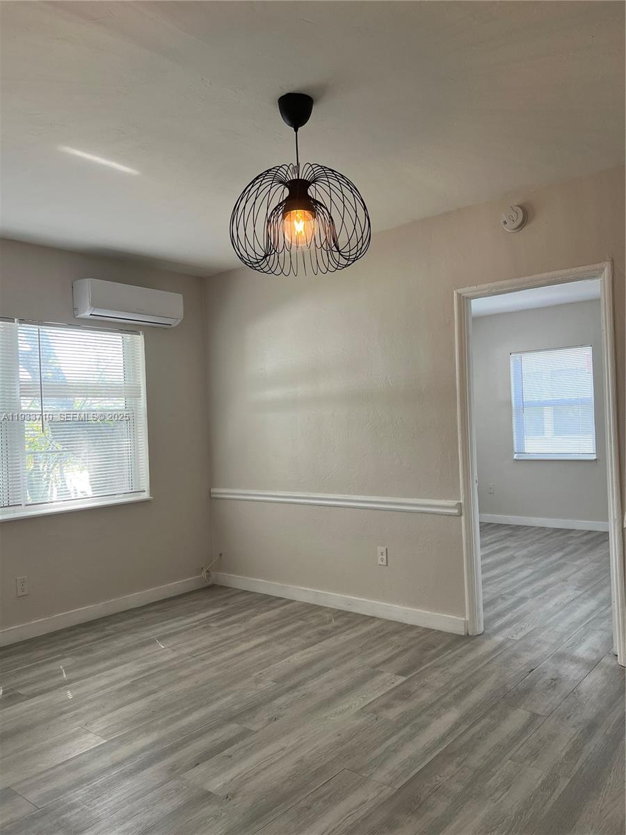 DIXIE HIGHWAY TRACK - Residential Income